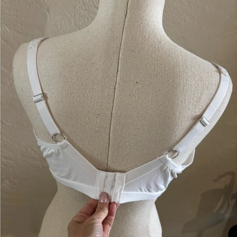 Breezies Comfort Zone Full Coverage T-Shirt Bra White Sz 36C